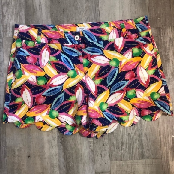 Crown and Ivy size 16 floral shorts - Picture 6 of 14